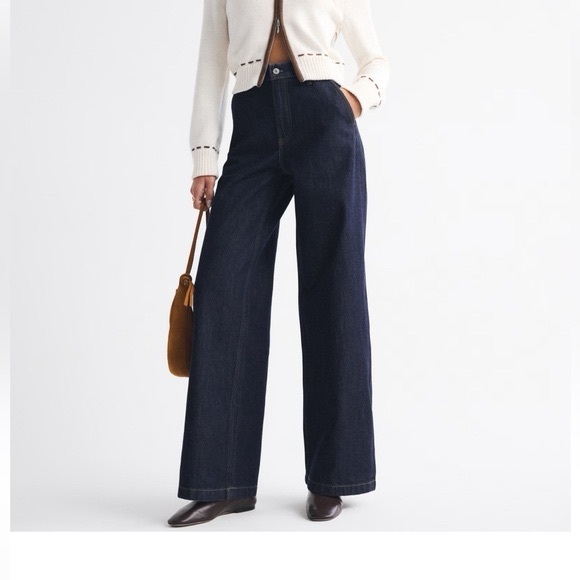 NWT Abercrombie & Fitch High Rise Wide Leg Trouser Jean in Rinse Wash - Picture 3 of 13